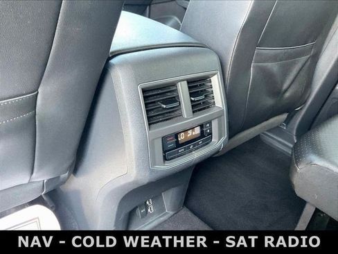 Used 2019 Volkswagen Atlas SE w/ Towing Package AWD/4WD image 10