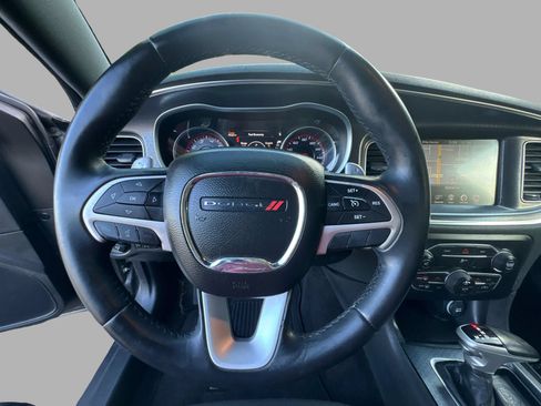 Used 2015 Dodge Charger R/T RWD image 31