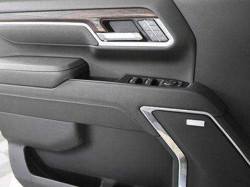 New 2026 GMC Sierra 3500 SLT w/ SLT Convenience Package image 27