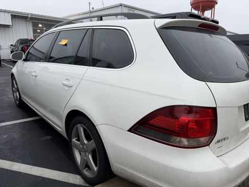 Used 2010 Volkswagen Jetta TDI image 7
