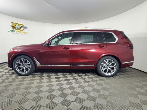 Certified 2025 BMW X7 xDrive40i image 4