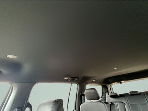 New 2026 Jeep Grand Wagoneer Limited AWD/4WD image 19