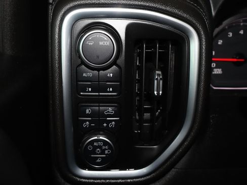 Used 2022 Chevrolet Silverado 1500 RST w/ Redline Edition AWD/4WD image 22