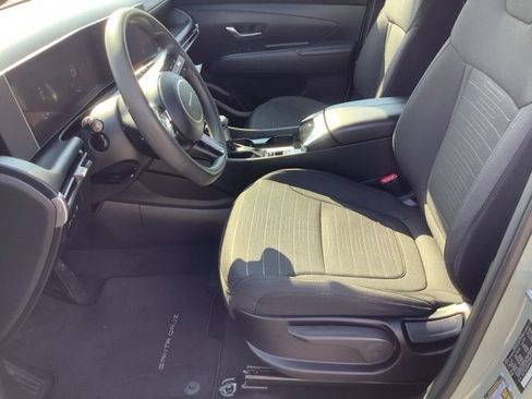 Certified 2025 Hyundai Santa Cruz SE AWD/4WD image 9