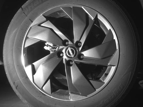 Used 2025 Nissan Rogue SV AWD/4WD image 15