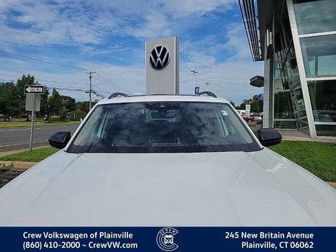 Certified 2024 Volkswagen Atlas Peak Edition SEL AWD/4WD image 23