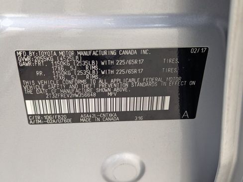 Used 2017 Toyota RAV4 LE FWD image 37