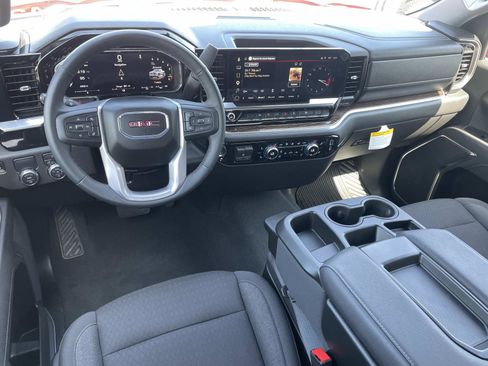 Used 2026 GMC Sierra 1500 Elevation RWD image 7