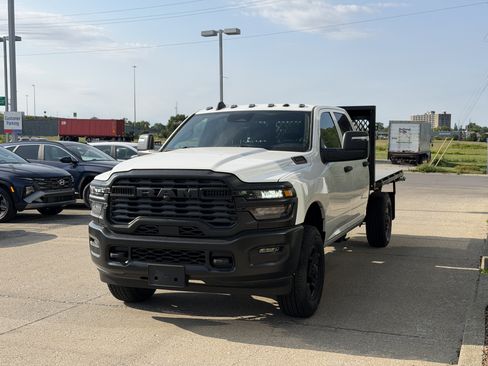 New 2026 RAM 3500 Tradesman AWD/4WD image 14