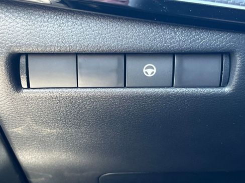 New 2026 Nissan Kicks SR w/ Cold Weather Package AWD/4WD image 19