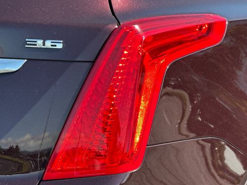 Used 2017 Cadillac XT5 Luxury w/ Driver Awareness Package AWD/4WD image 50