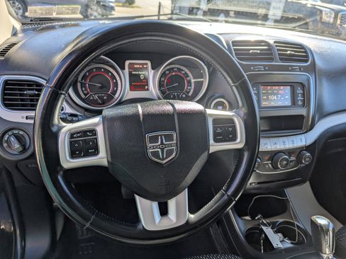 Used 2019 Dodge Journey SE w/ Premium Group image 15