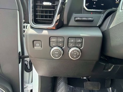 New 2026 GMC Sierra 2500 Denali Ultimate AWD/4WD image 30