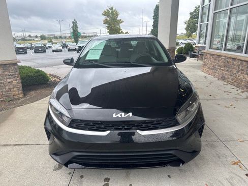 Used 2022 Kia Forte LXS image 3