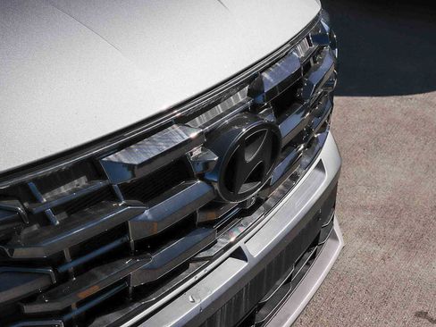 New 2025 Hyundai Tucson Limited image 5