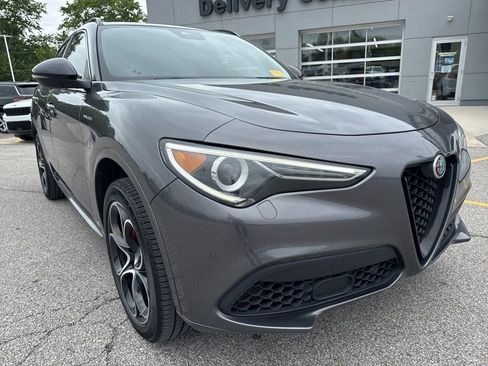 Used 2022 Alfa Romeo Stelvio Veloce AWD/4WD image 12