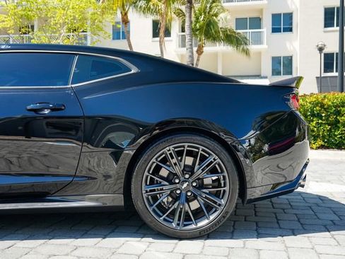 Used 2018 Chevrolet Camaro ZL1 RWD image 14