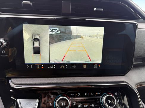 Used 2024 GMC Sierra 2500 AT4 w/ AT4 Premium Plus Package image 23