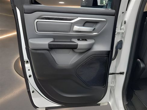 Used 2019 RAM 1500 Big Horn AWD/4WD image 24