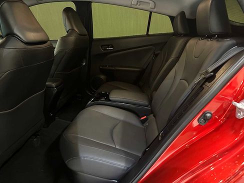 Used 2017 Toyota Prius Prime Advanced image 22