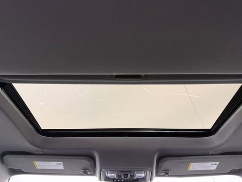 Used 2024 Chevrolet Silverado 1500 LT Trail Boss w/ LT Trail Boss Premium Package image 15