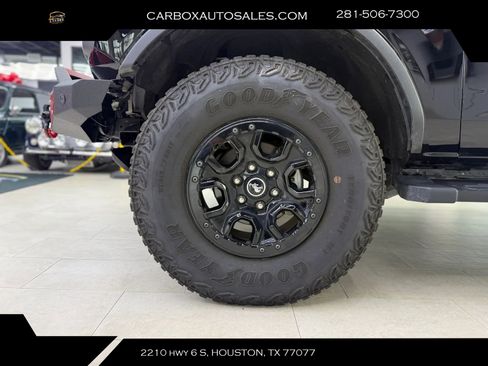 Used 2024 Ford Bronco Wildtrak AWD/4WD image 35
