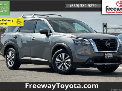 Used 2022 Nissan Pathfinder SL