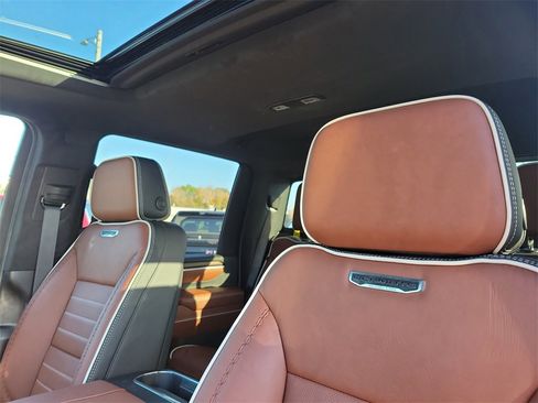 New 2026 GMC Sierra 2500 Denali Ultimate image 23