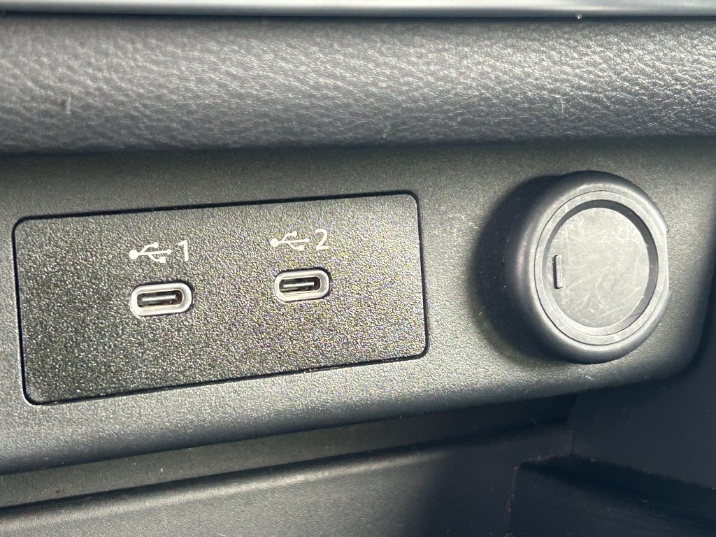 Used 2025 Nissan Rogue SV AWD/4WD image 16