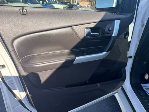 Used 2011 Ford Edge Sport w/ Canadian Touring Pkg image 27