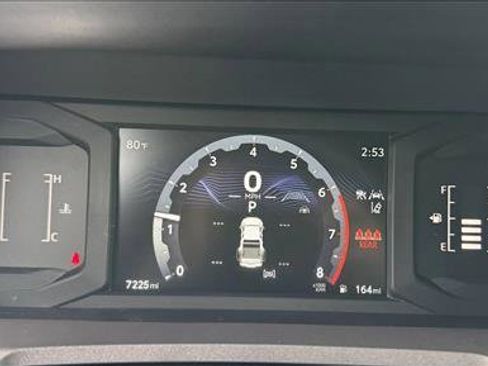 Certified 2025 Toyota Tacoma SR5 AWD/4WD image 12