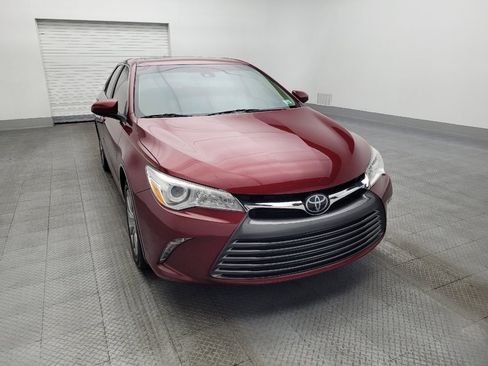 Used 2017 Toyota Camry XLE w/ Moonroof Package image 14