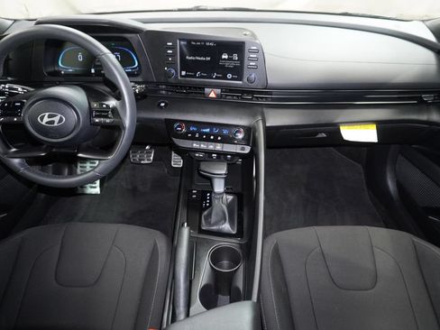 Certified 2026 Hyundai Elantra Sport FWD image 15