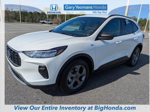 Used 2025 Ford Escape ST-Line w/ Equipment Group 301A image 10