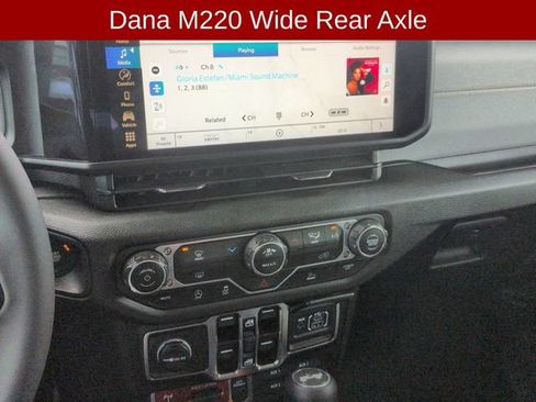 Used 2025 Jeep Wrangler Unlimited Sport AWD/4WD image 22