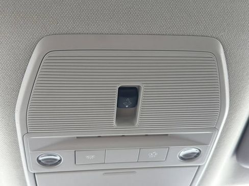 Used 2026 Nissan Sentra SV w/ SV Convenience Package FWD image 25