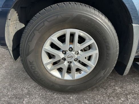 Used 2019 Nissan Frontier SV w/ Value Truck Package RWD image 9