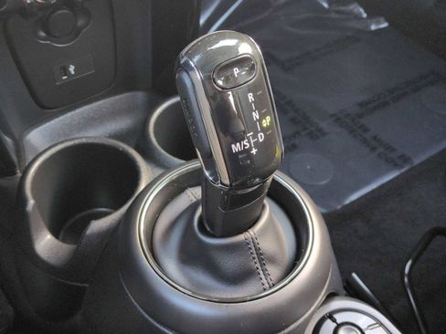 Certified 2023 MINI Cooper S w/ Signature Upholstery Package image 32