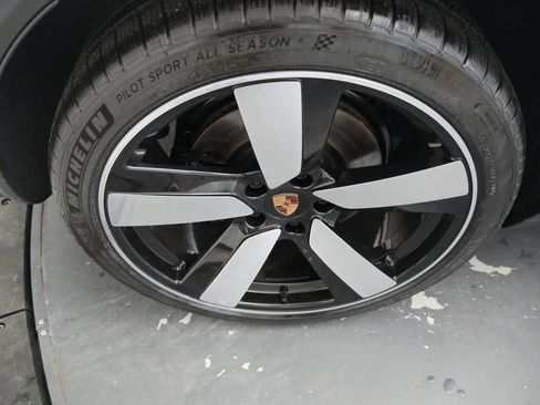 New 2026 Porsche Macan 4 Electric AWD/4WD image 15