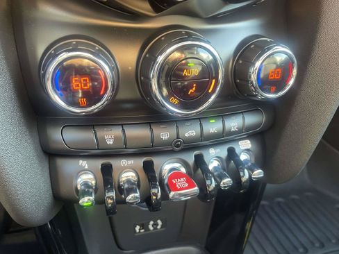 Used 2018 MINI Cooper S FWD image 15