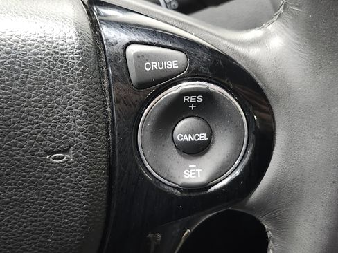 Used 2017 Honda Accord EX-L image 35