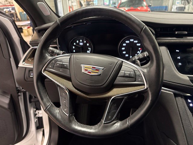 Used 2023 Cadillac XT5 Sportv w/ Platinum Package AWD/4WD image 16