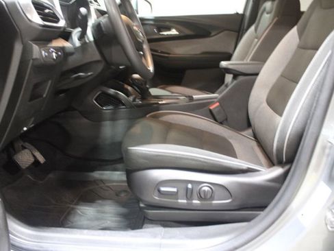 Used 2023 Chevrolet TrailBlazer LT w/ Convenience Package FWD image 18