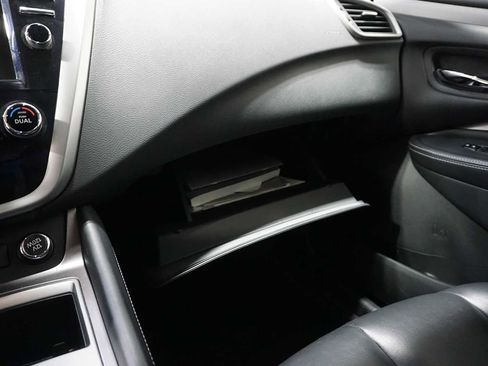 Used 2024 Nissan Murano SV image 20