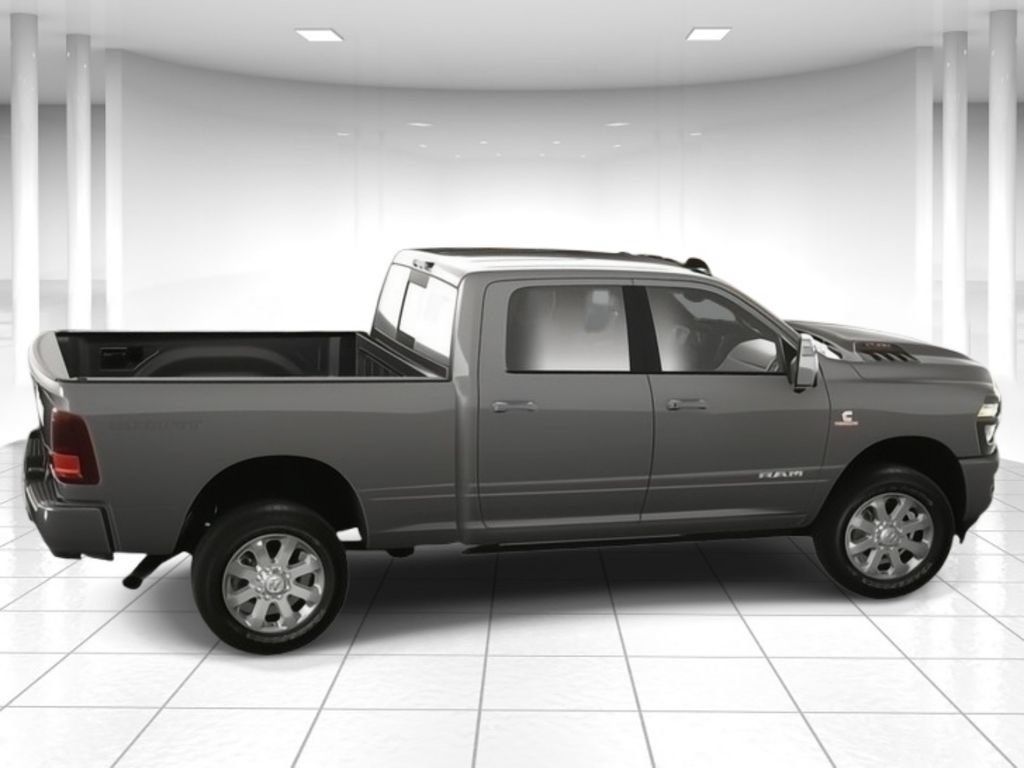 New 2025 RAM 2500 Laramie AWD/4WD image 3