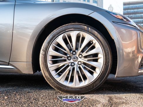 Used 2018 Lexus LS 500 AWD w/ Luxury Package image 10