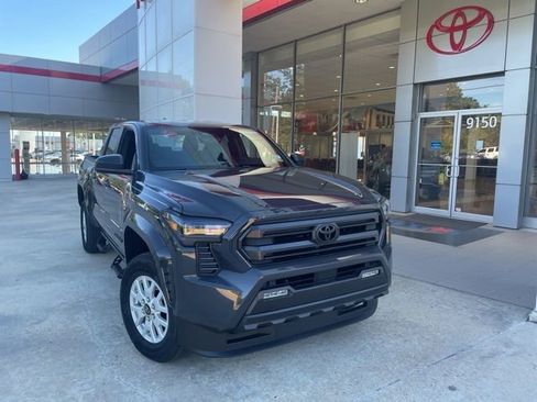 New 2025 Toyota Tacoma 2WD Double Cab image 2