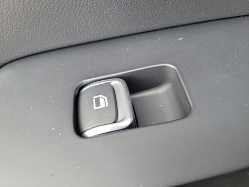 New 2026 Kia Sorento S image 13