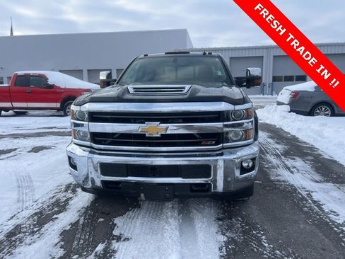 Used 2018 Chevrolet Silverado 2500 LTZ w/ Duramax Plus Package image 4