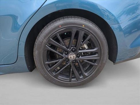 Used 2025 Toyota Camry SE w/ Multimedia Upgrade Package image 20